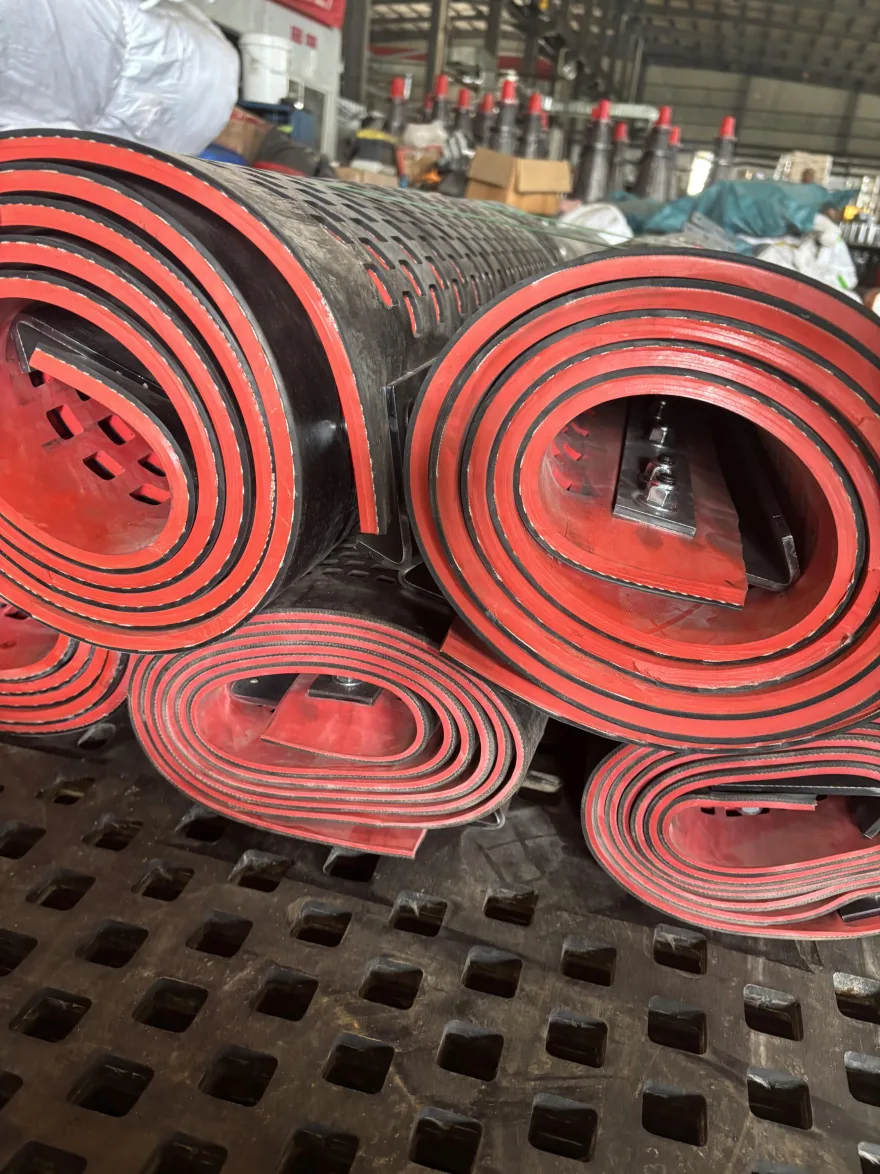 Rubber screen panel for high impact